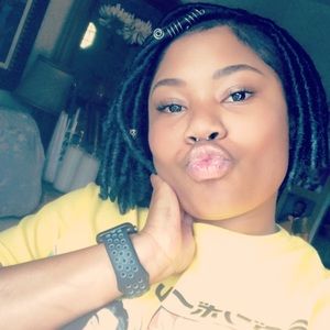 Meet your Posher, Khadijah